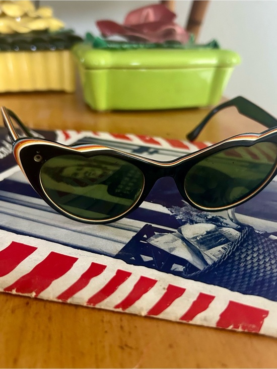 Vintage Cat Eye Sunglasses | 1940s 1950s | Black Multi | Pinup Rockabilly